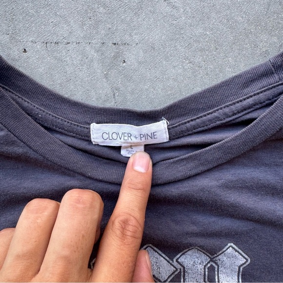 Y2K Women’s Graphic Tee - Picture 3 of 4